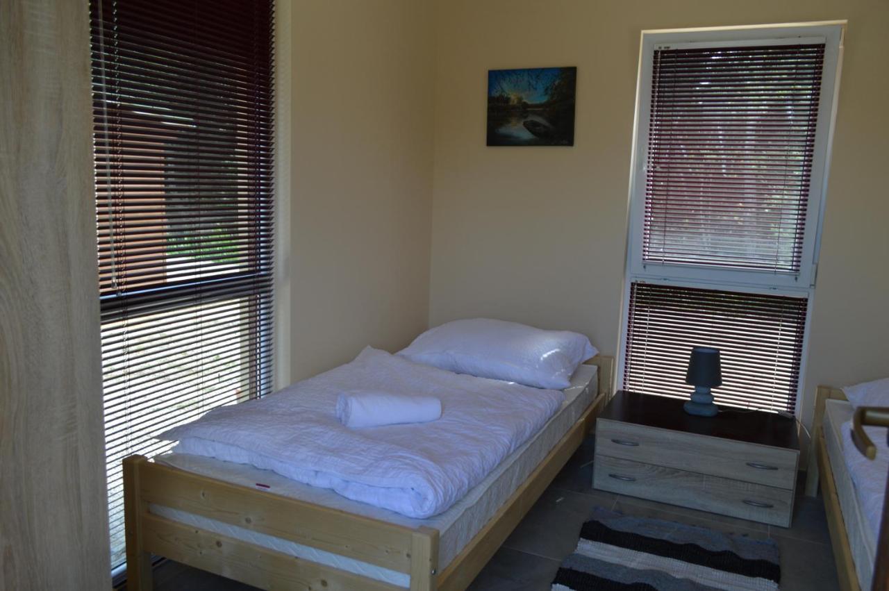 Intertranscoop Lake House Vamosszabadi Luaran gambar